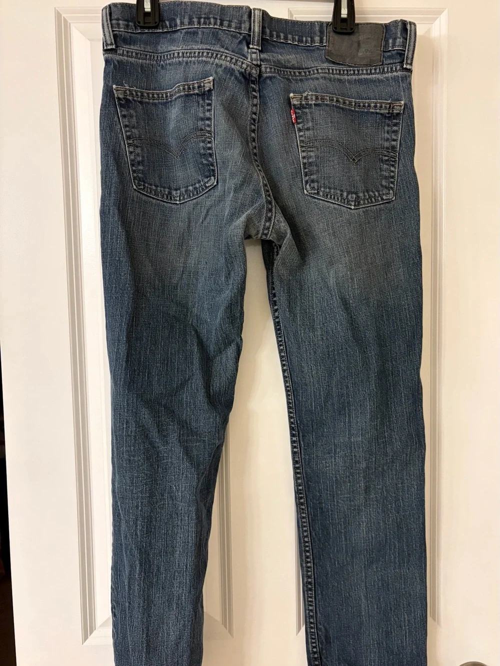 Levi's Slim Fit Jeans in Dark Blue Wash